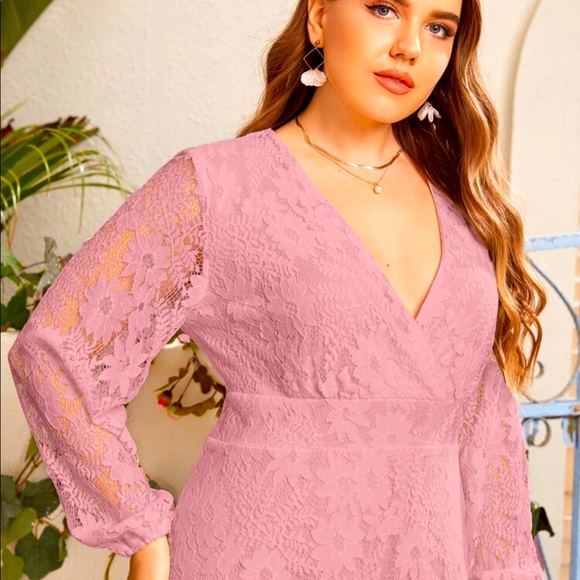 Beautiful pink lace dress - Picture 2 of 10